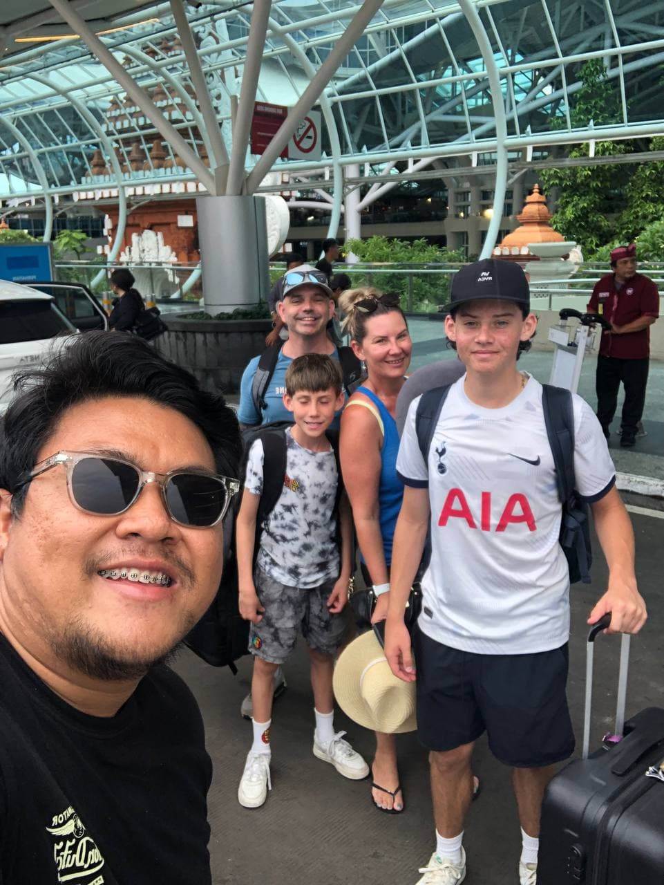 Holiday Go On - Gallery Image 20